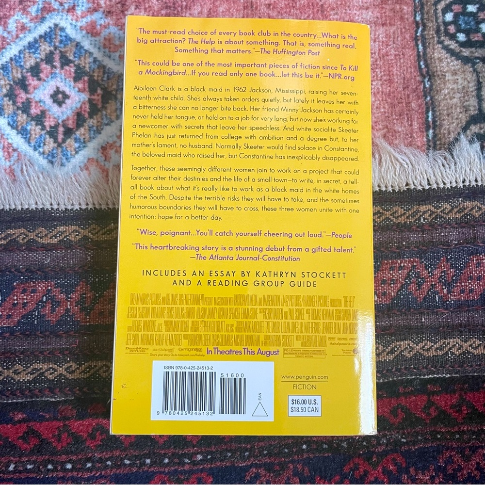 The Help paperback - Picture 6 of 8